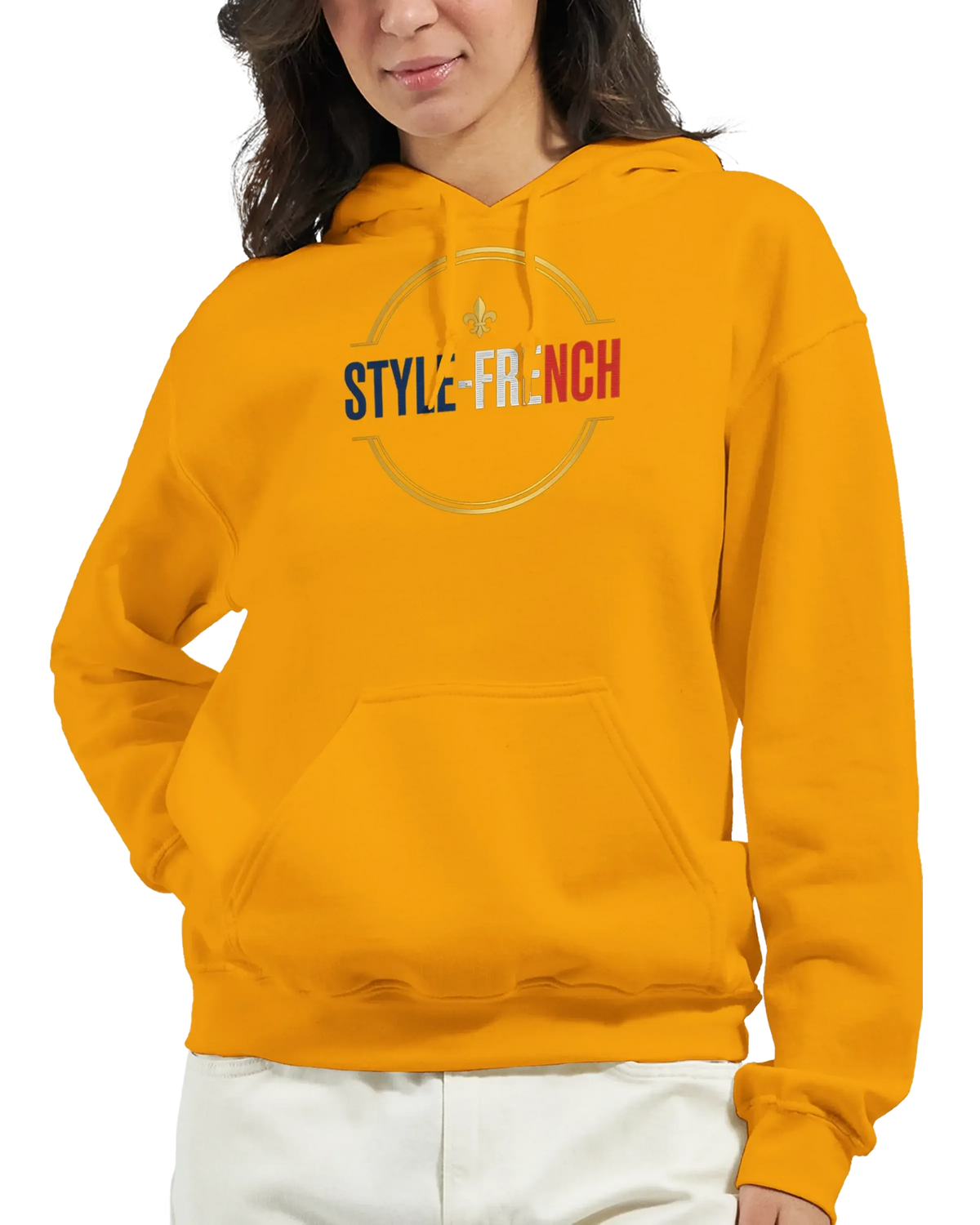 sweatshirt à capuche qualité supérieure France, modèle féminin en jaune avec design STYLE-FRENCH.